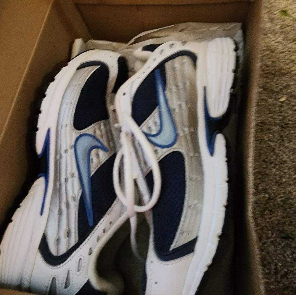 New Womens Nike Dart 3 plus size 6.5 - Picture 7 of 7